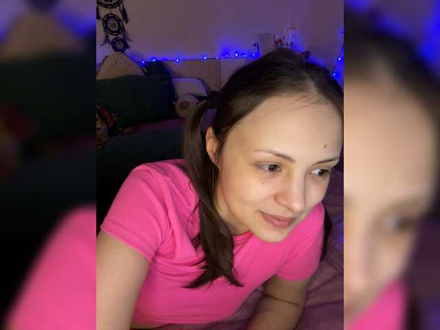 SilverSaya's BongaCams show and profile