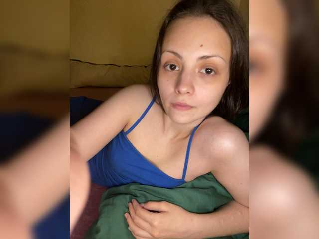 SilverSaya live webcam show