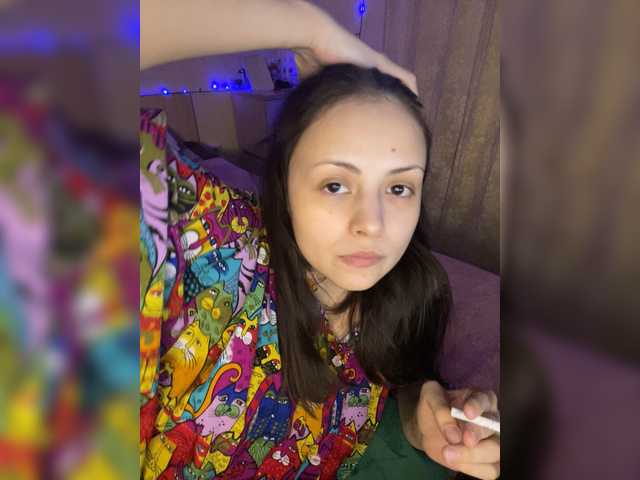 SilverSaya's BongaCams show and profile