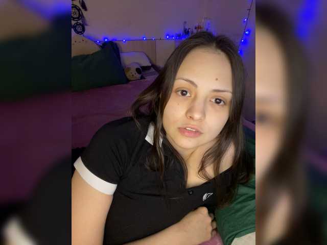 SilverSaya's BongaCams show and profile