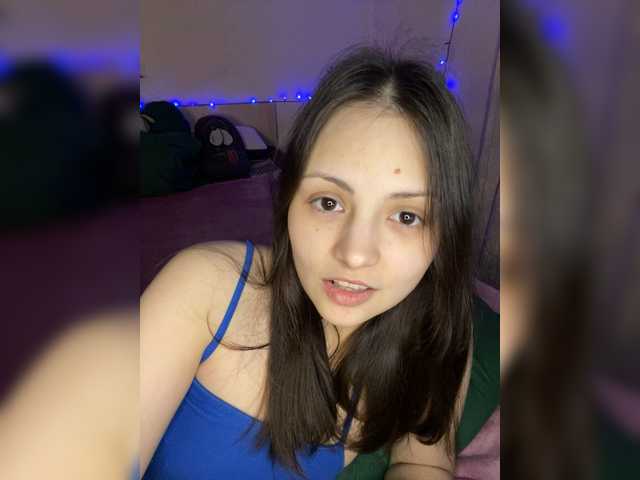 SilverSaya's BongaCams show and profile