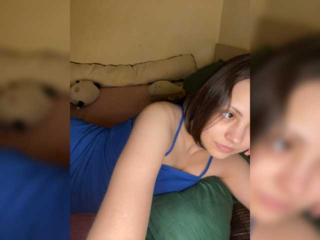 SilverSaya live webcam show