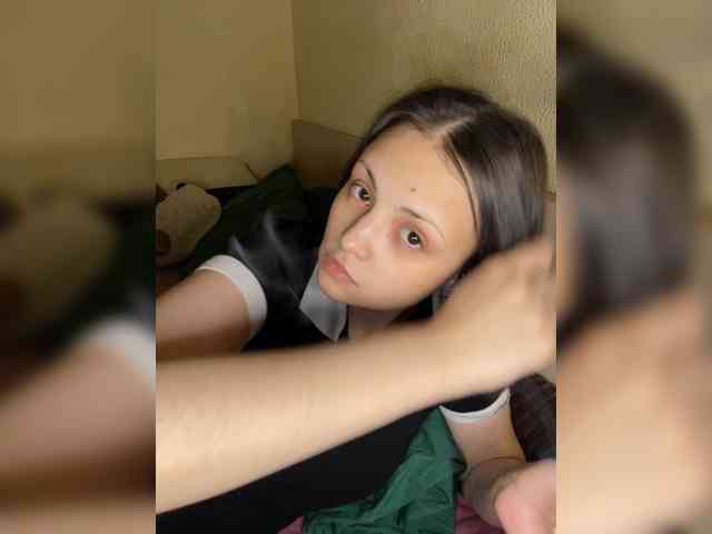 SilverSaya webcam