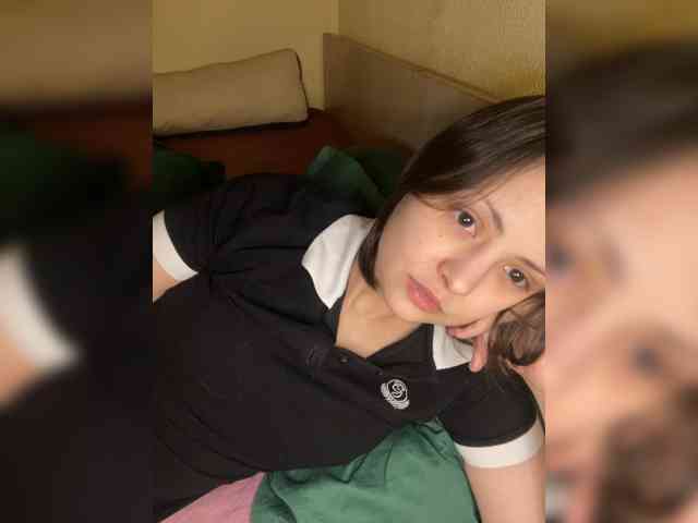SilverSaya webcam