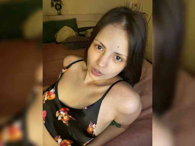 SilverSaya webcam