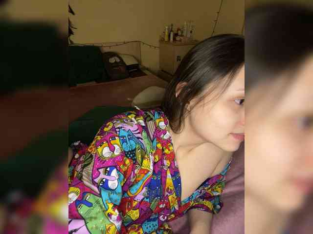 SilverSaya Live Webcam on BongaCams