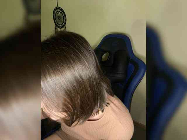 SilverSaya webcam