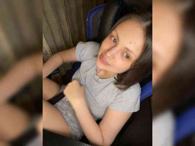 SilverSaya webcam