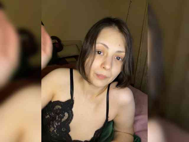 SilverSaya Sex Cam Show