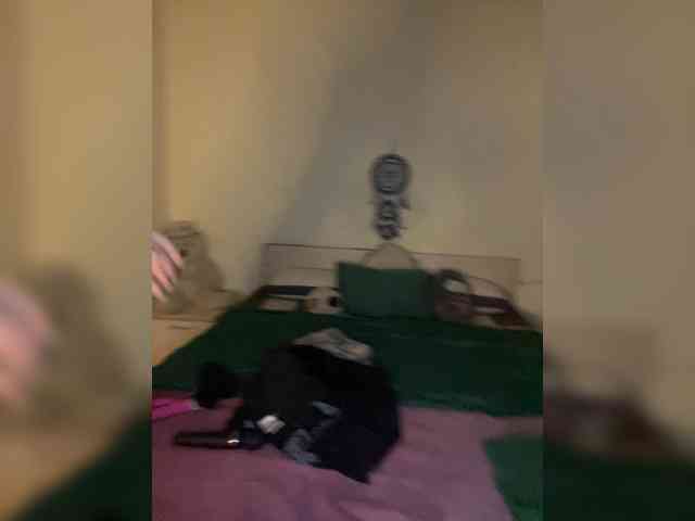 SilverSaya webcam