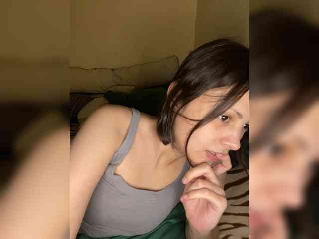 SilverSaya webcam