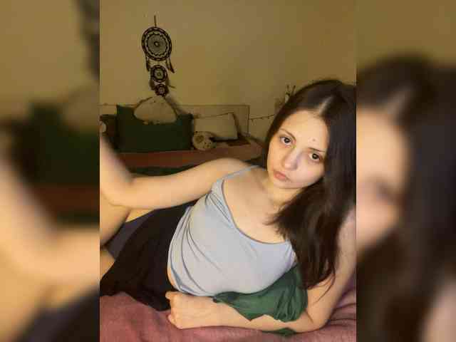 SilverSaya webcam