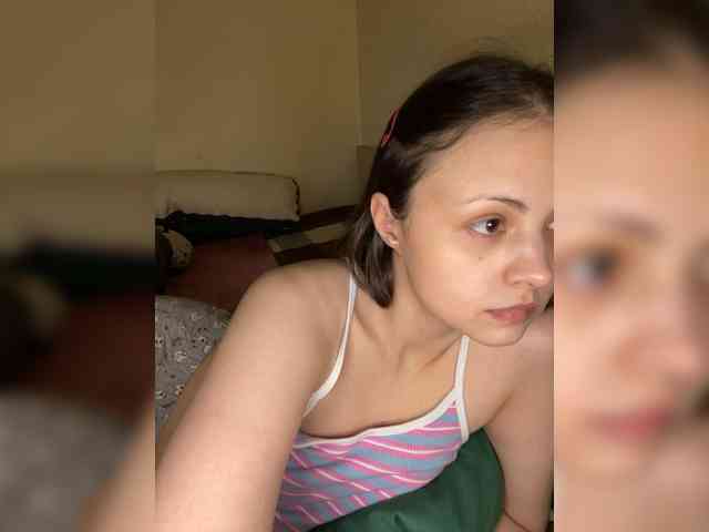 SilverSaya webcam