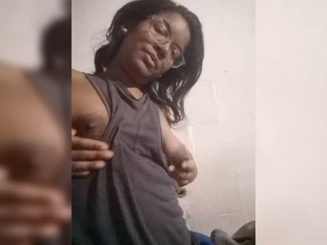 IndianBeaut live cam on BongaCams