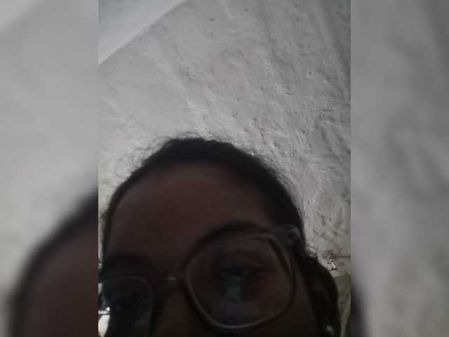 IndianBeaut live cam preview