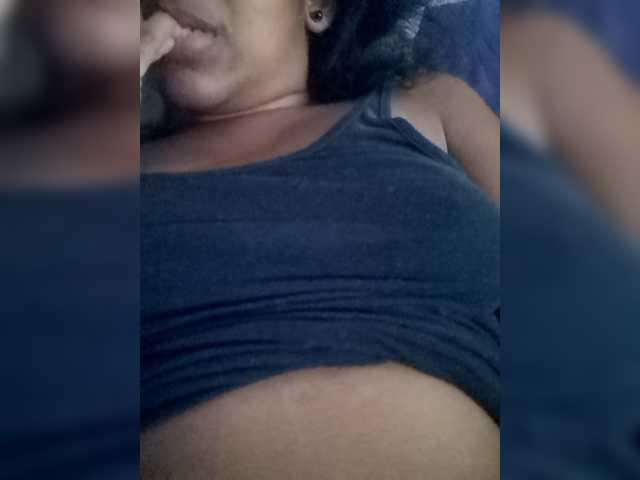 IndianBeaut's BongaCams show and profile