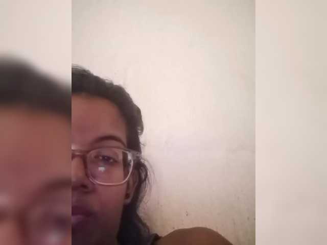 IndianBeaut's BongaCams show and profile