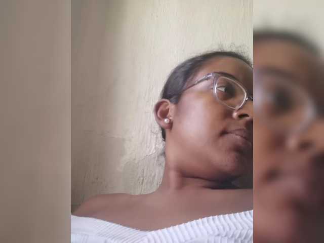 IndianBeaut live cam on BongaCams