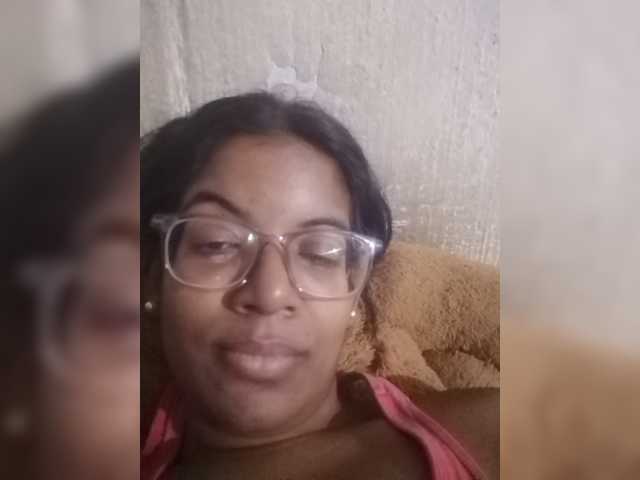 IndianBeaut live cam on BongaCams
