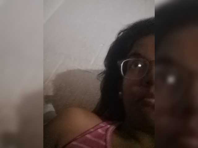 IndianBeaut live webcam show