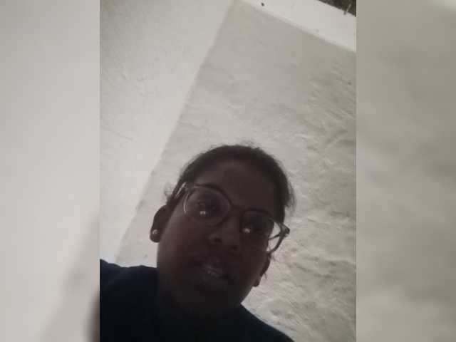 IndianBeaut live cam on BongaCams
