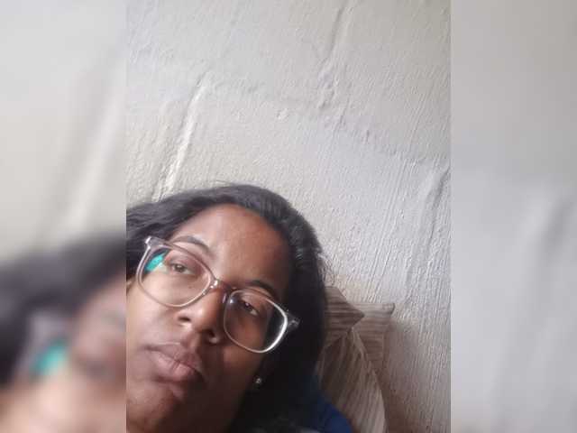 IndianBeaut live webcam show