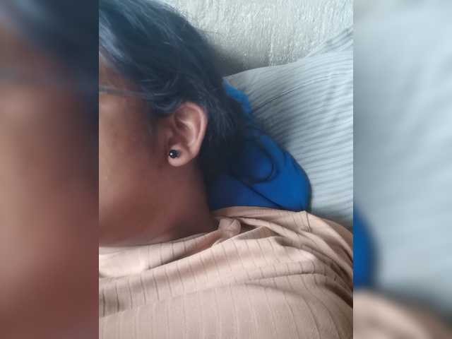 IndianBeaut's BongaCams show and profile