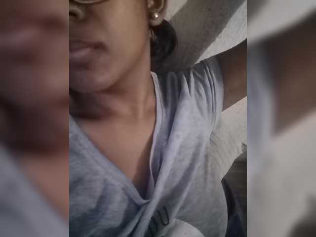 IndianBeaut live cam on BongaCams