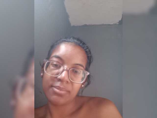 IndianBeaut live webcam show