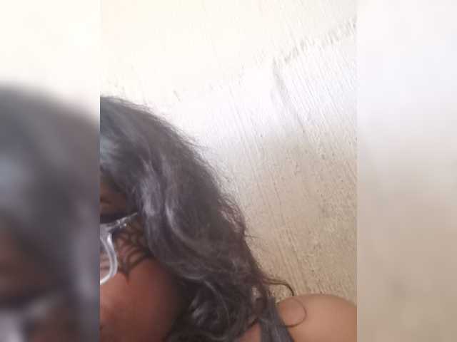 IndianBeaut live cam on BongaCams