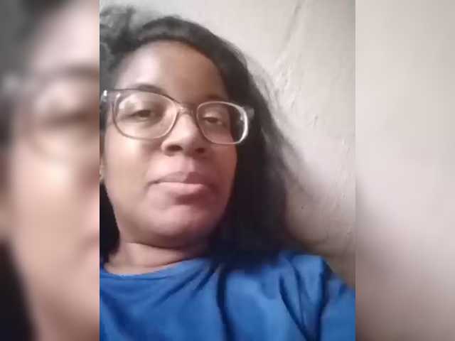 le modèle IndianBeaut est en webcam porno dans un show sur le site bongacams, il possède les tags suivants: Indian,Brunette,Shaved