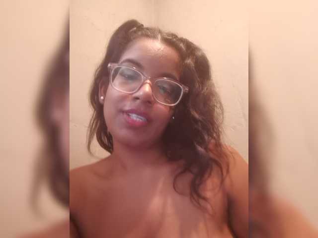 IndianBeaut live cam on BongaCams
