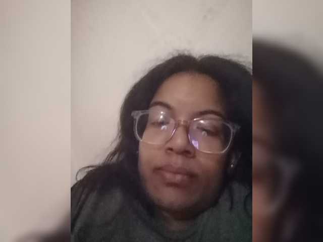IndianBeaut live cam