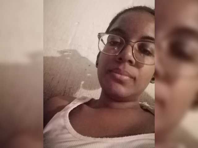 IndianBeaut Live Cam and Statistics on UnifiedCams