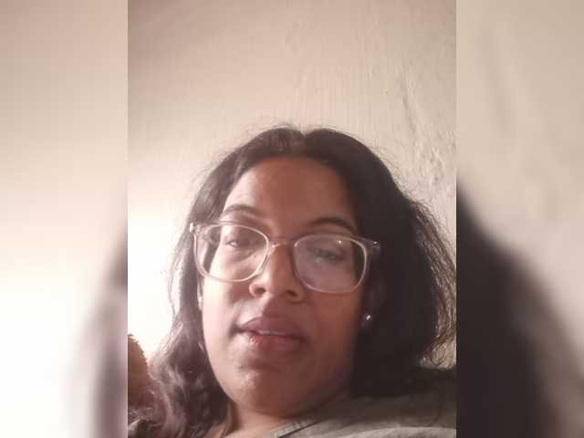 IndianBeaut live webcam show