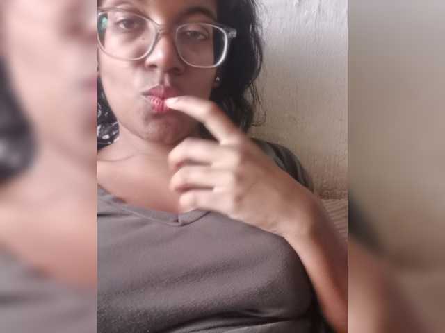 IndianBeaut live cam on BongaCams