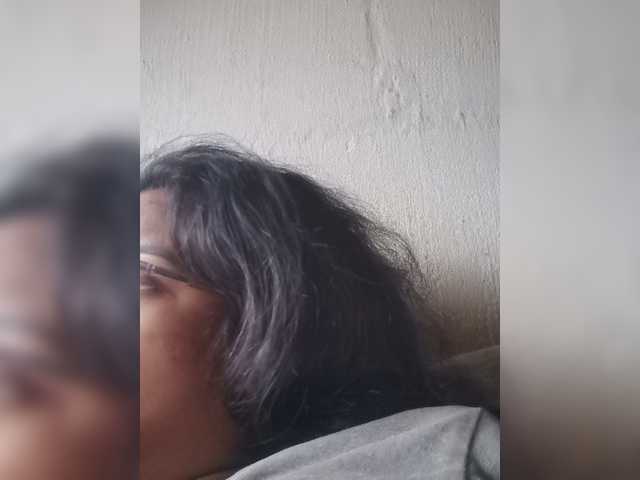 IndianBeaut live webcam show
