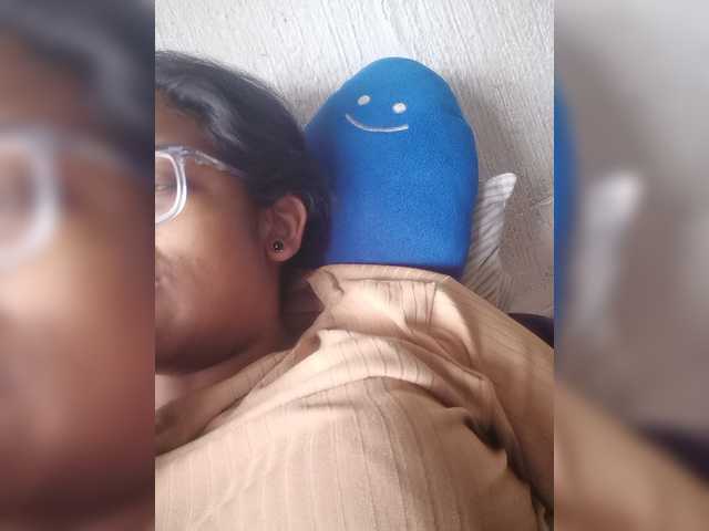 IndianBeaut's BongaCams show and profile