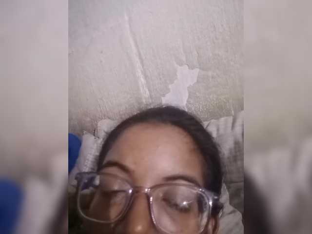 IndianBeaut live cam preview