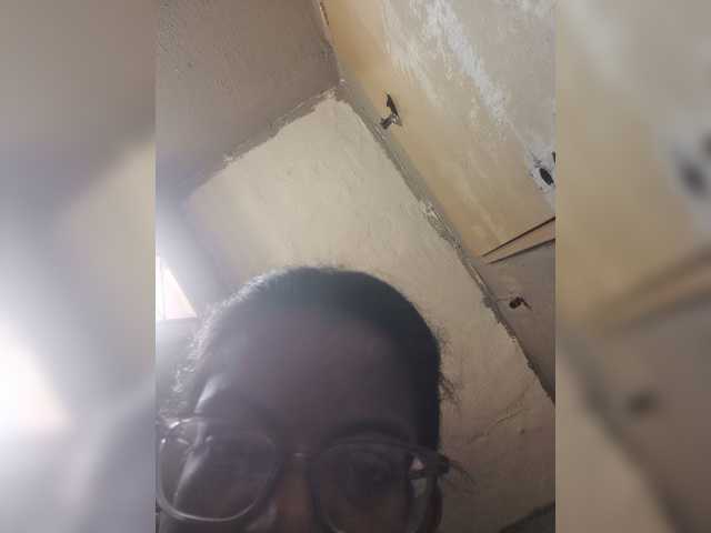 IndianBeaut live cam preview