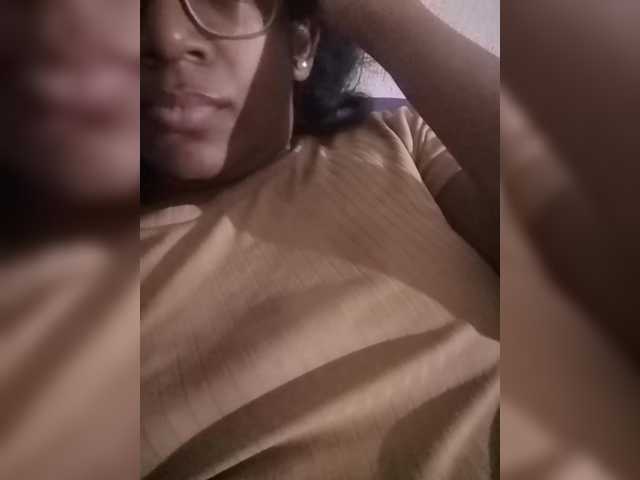 IndianBeaut live cam on BongaCams