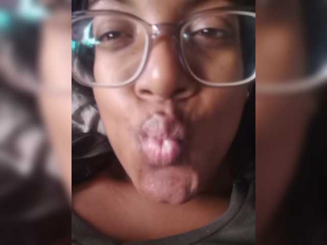 IndianBeaut live on BongaCams