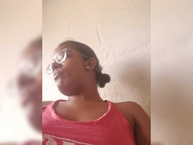 IndianBeaut, en directo ahora en BongaCams