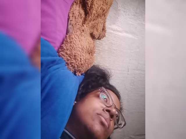 IndianBeaut webcam
