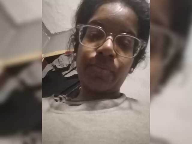 IndianBeaut live cam on BongaCams