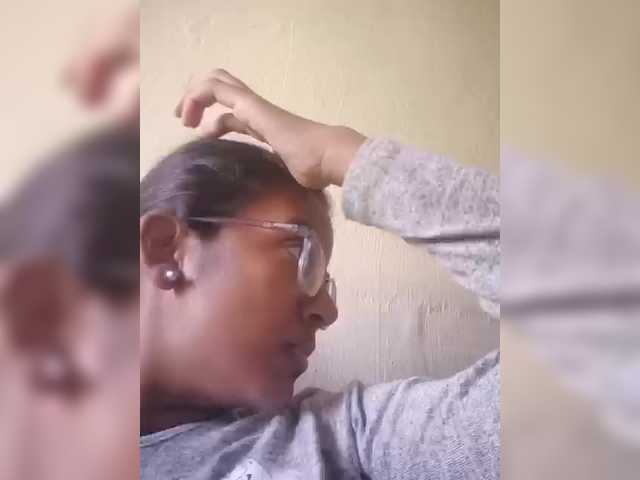 IndianBeaut live cam on BongaCams