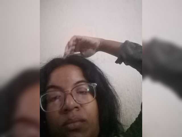 IndianBeaut live webcam show