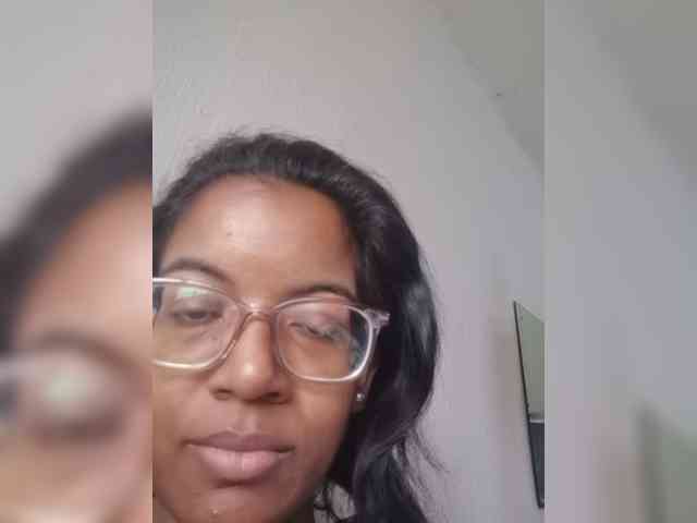 IndianBeaut webcam