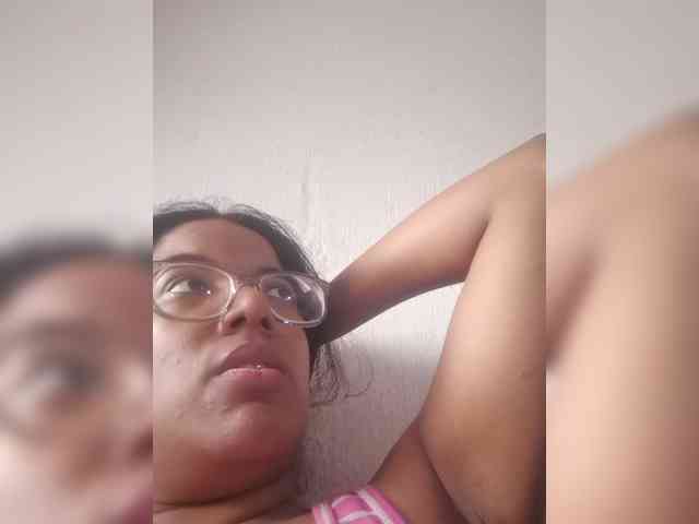 IndianBeaut webcam