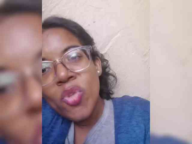 IndianBeaut webcam